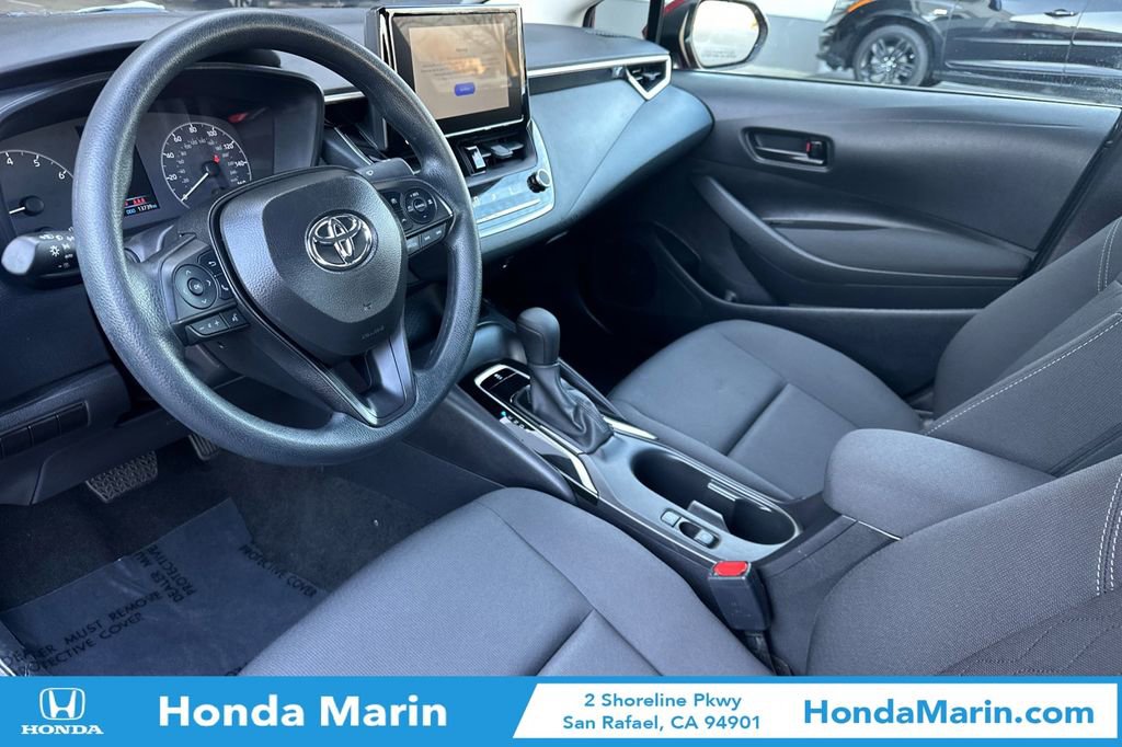 Used 2025 Toyota Corolla LE image 12