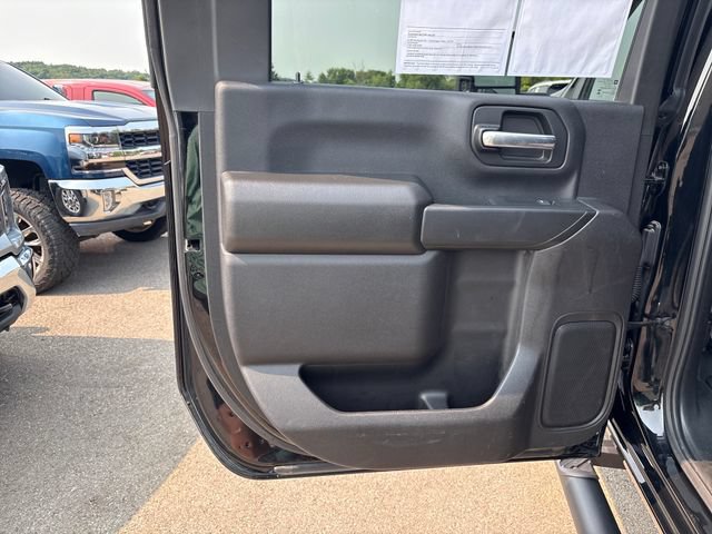Used 2025 Chevrolet Silverado 2500 Custom w/ Custom Value Package AWD/4WD image 17