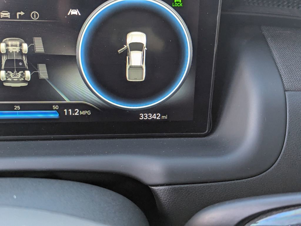 Used 2022 Hyundai Santa Cruz Limited image 23