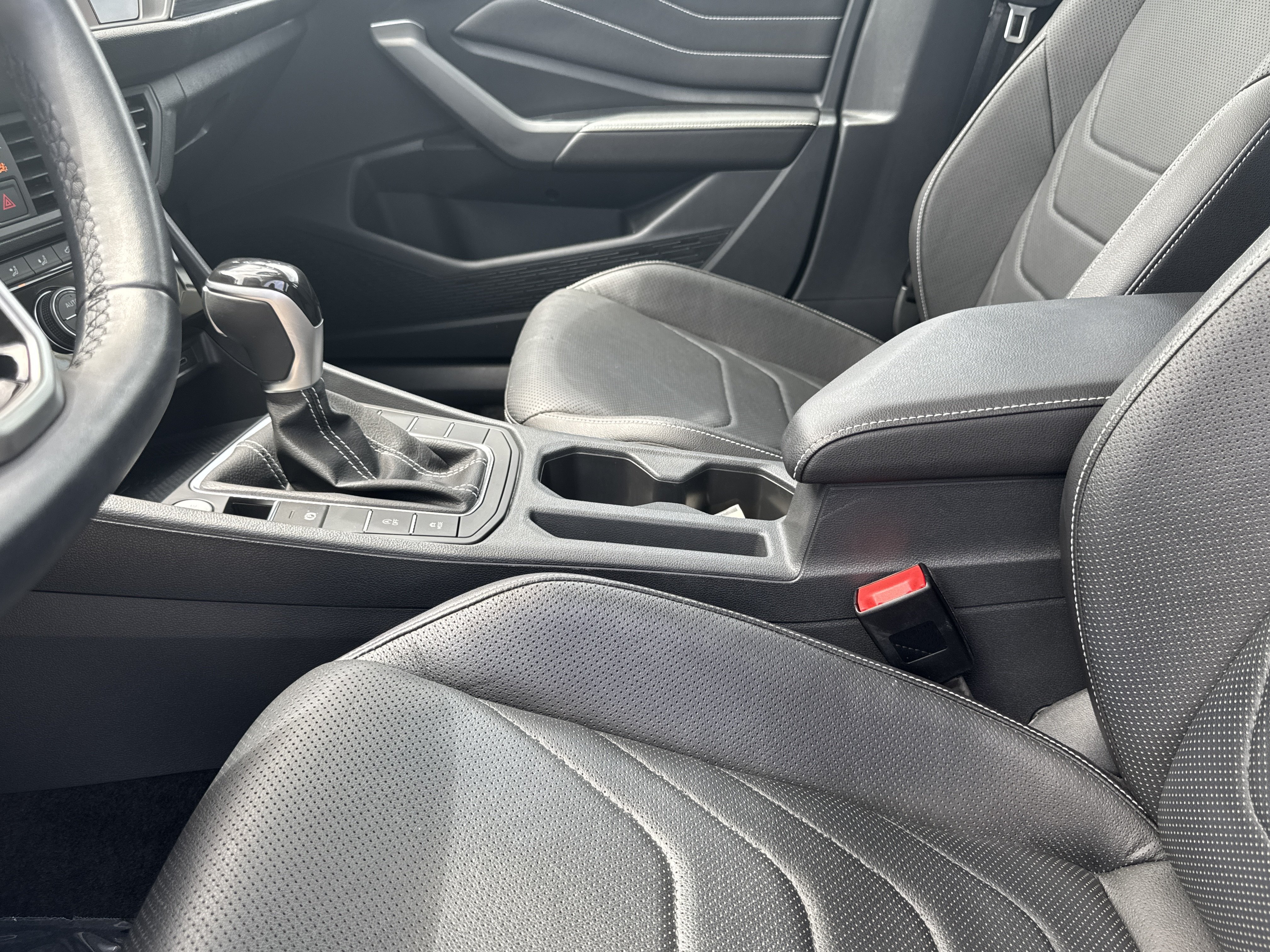 Used 2023 Volkswagen Jetta SEL FWD image 23