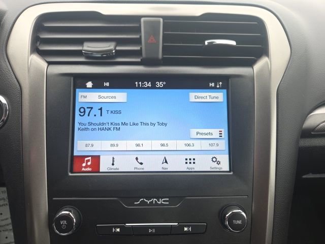 Used 2019 Ford Fusion SE image 26