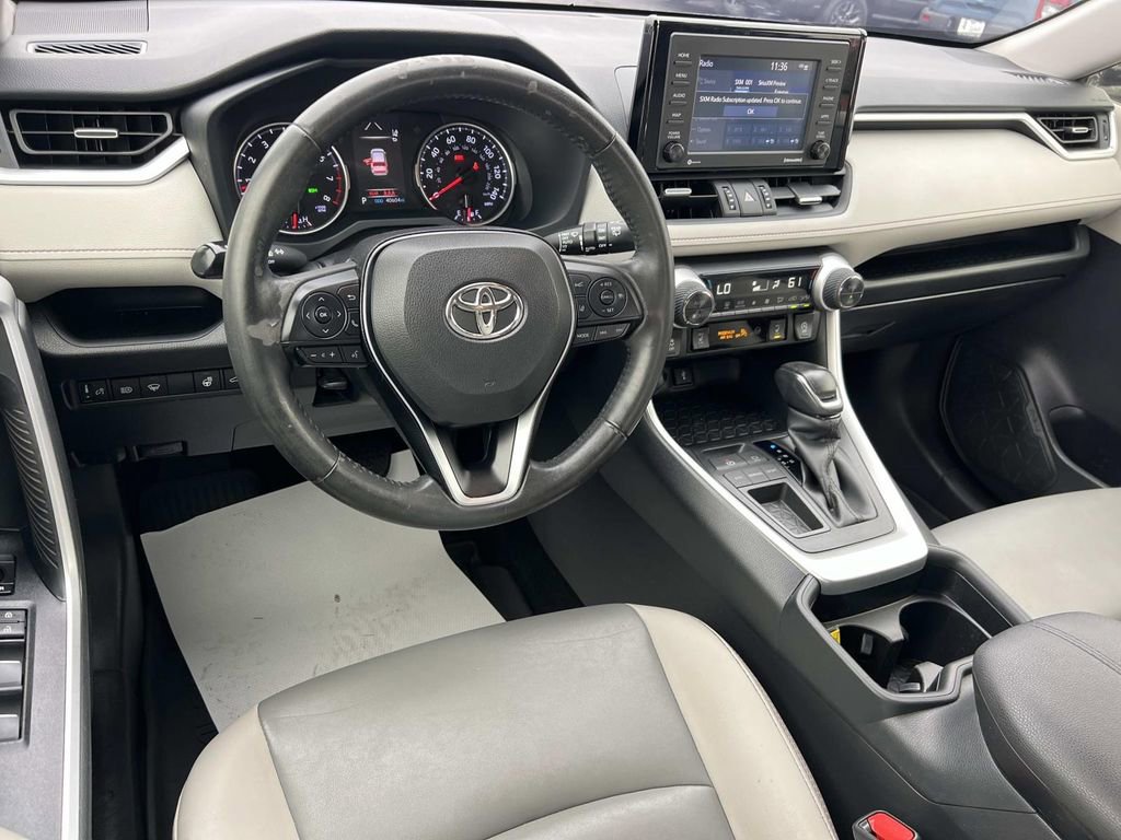 Used 2020 Toyota RAV4 XLE Premium image 22