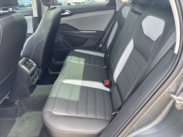 Certified 2023 Volkswagen Taos SEL AWD/4WD image 27