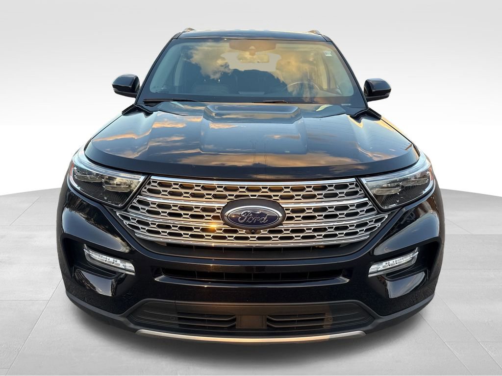 Used 2023 Ford Explorer Limited w/ Equipment Group 301A image 9
