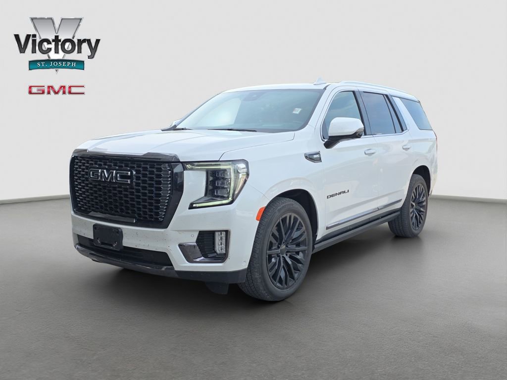 Used 2023 GMC Yukon Denali Ultimate AWD/4WD image 3