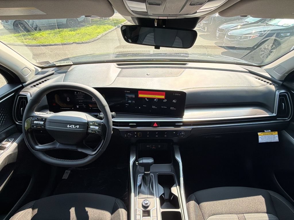 New 2026 Kia Sorento LX FWD image 36