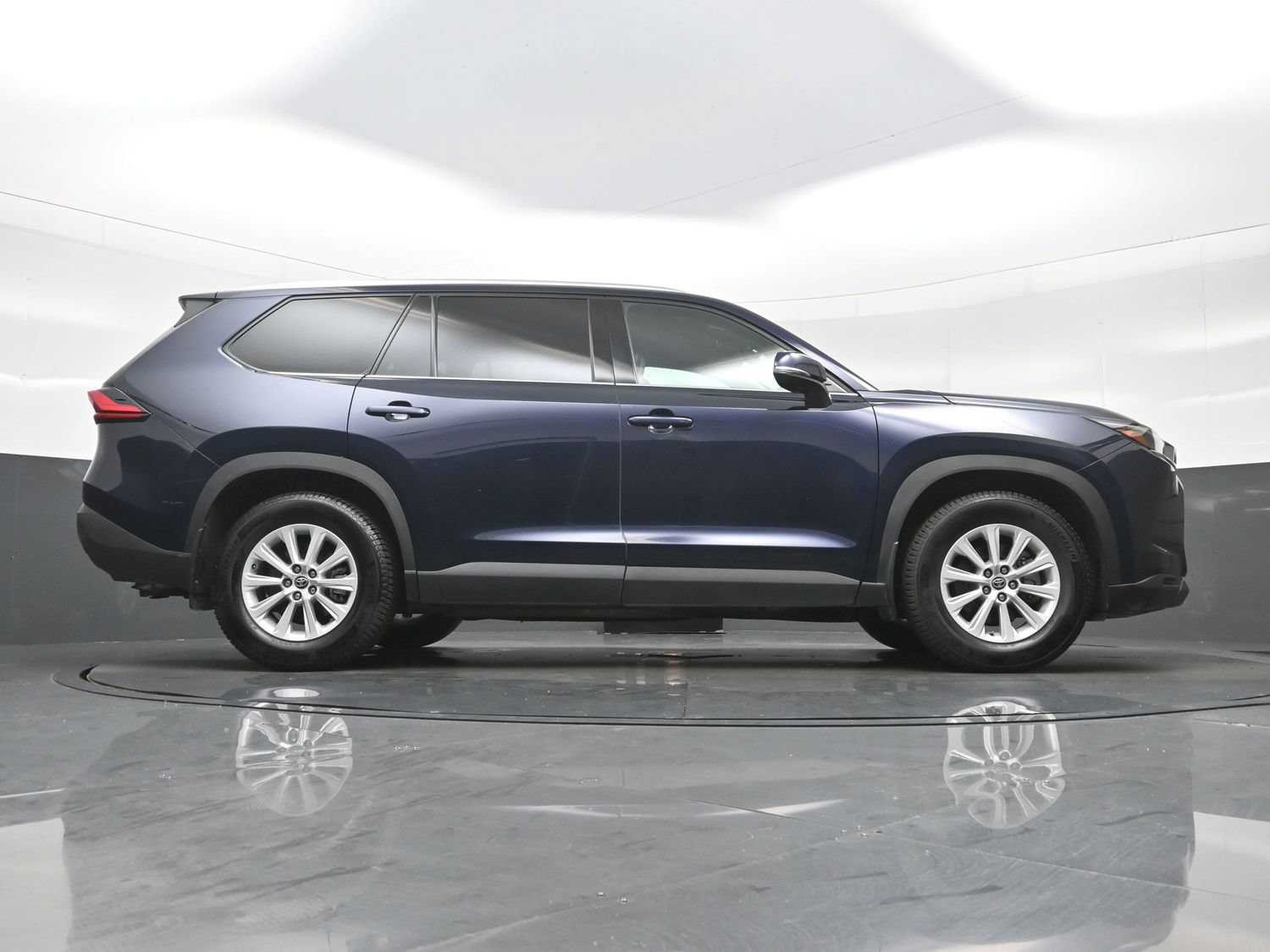 Used 2024 Toyota Grand Highlander AWD image 34