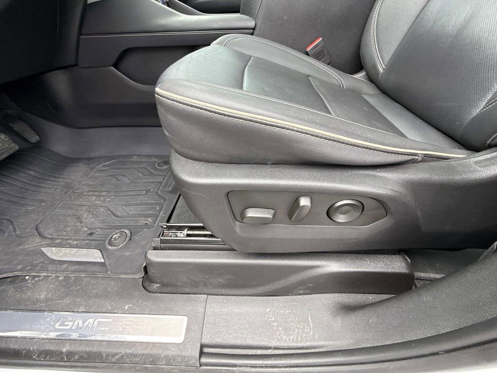 Certified 2023 GMC Yukon SLT image 17