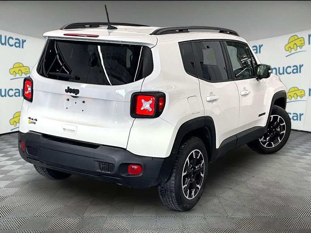 Used 2023 Jeep Renegade Latitude AWD/4WD image 6