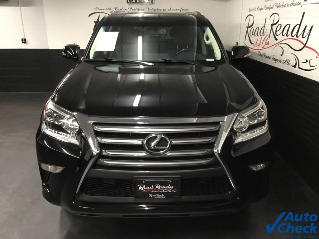 Used 2018 Lexus GX 460 w/ Navigation Package image 4