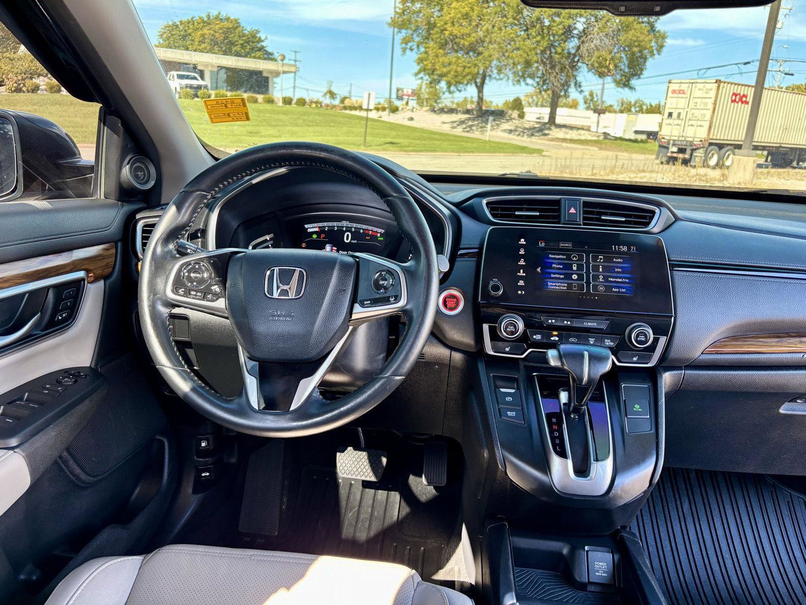 Used 2019 Honda CR-V Touring image 3