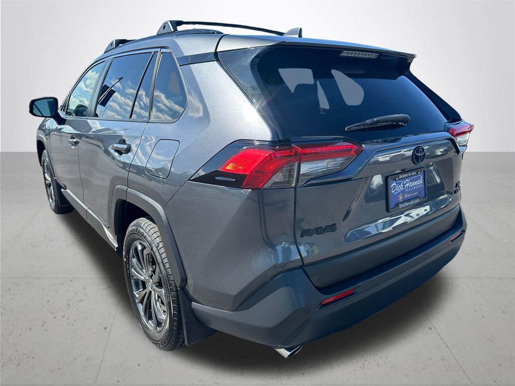 Certified 2023 Toyota RAV4 XLE Premium AWD/4WD image 9