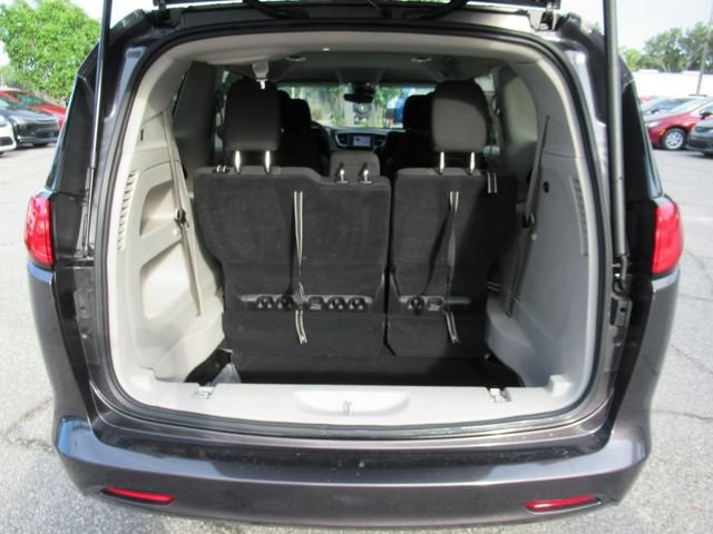 Certified 2023 Chrysler Voyager LX FWD image 34