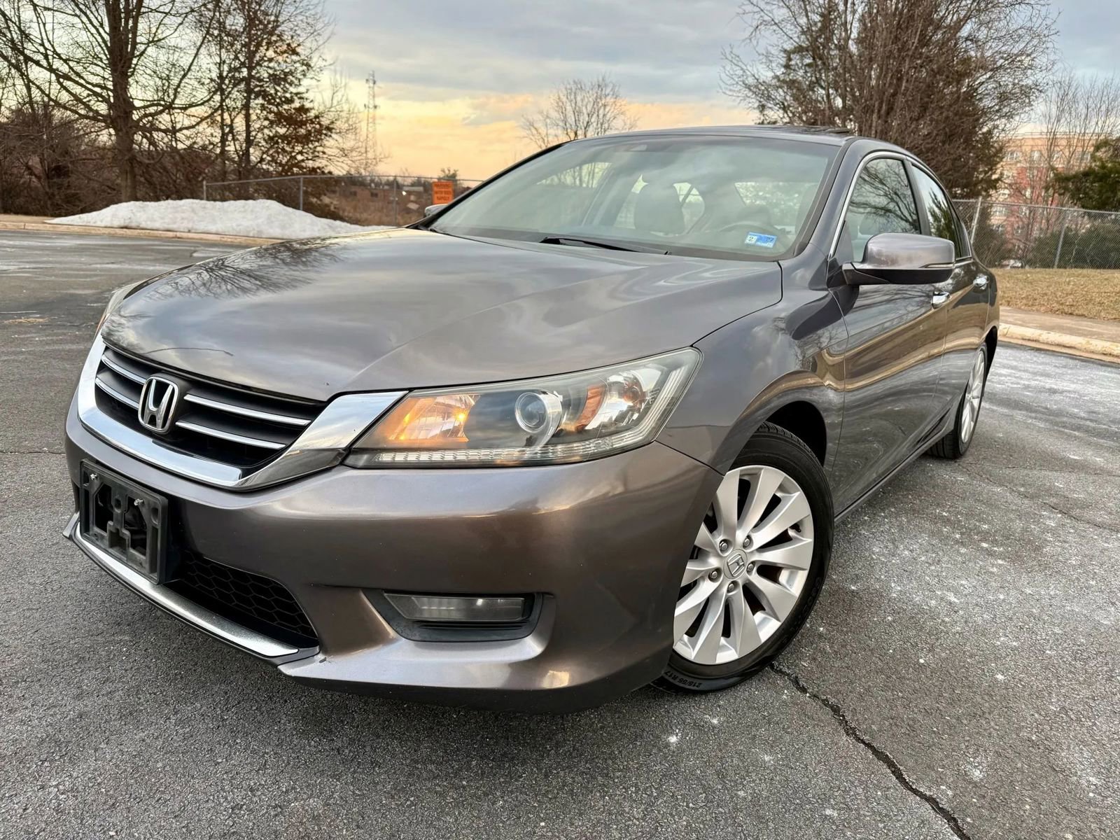 Used 2015 Honda Accord EX-L image 2