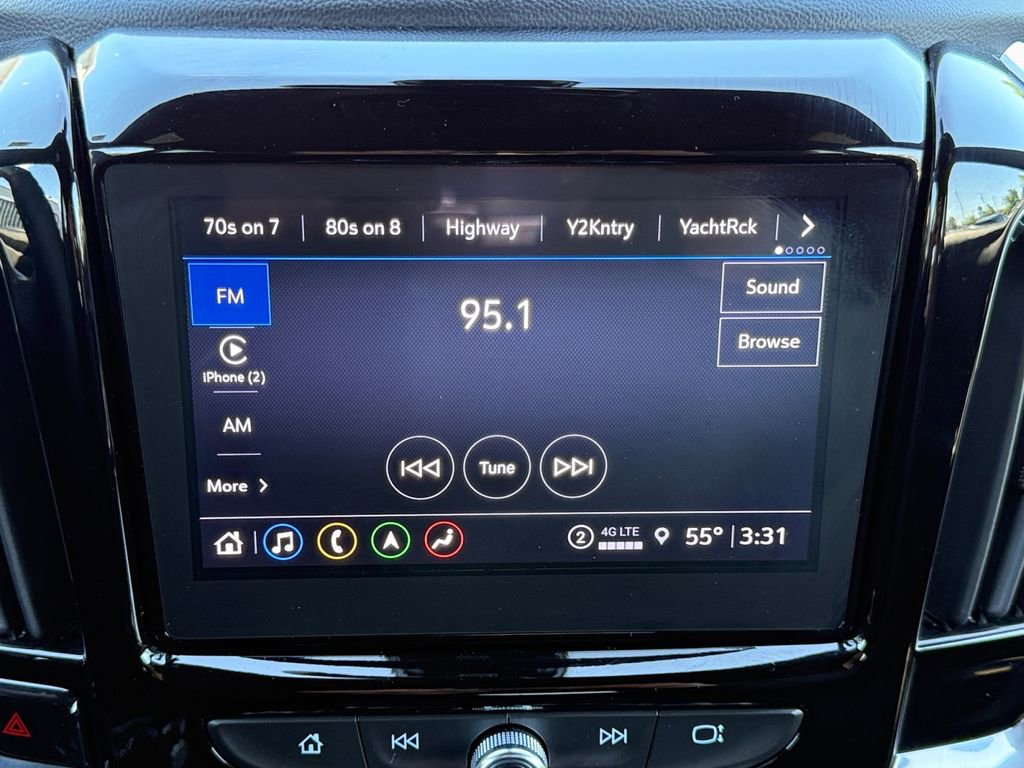 Used 2023 Chevrolet Traverse RS AWD/4WD image 14