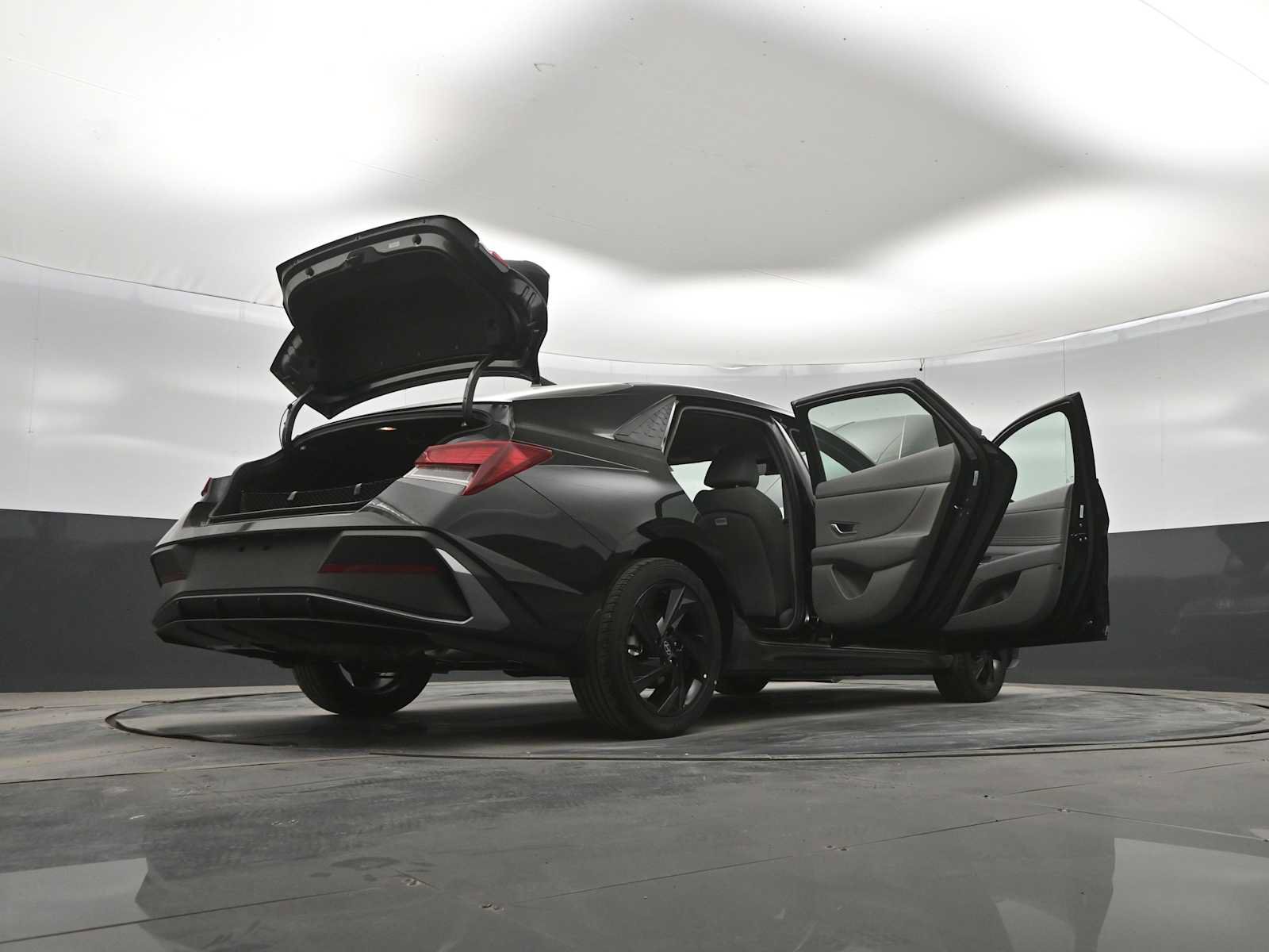 New 2026 Hyundai Elantra Sport FWD image 46