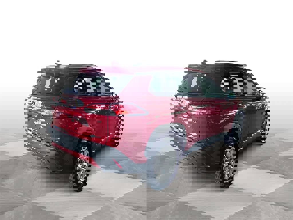 Used 2022 Toyota Corolla Cross LE image 8