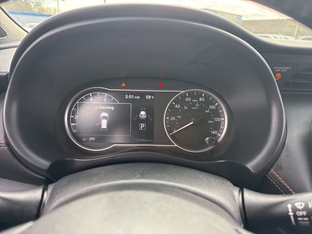 Used 2019 Nissan Kicks SR w/ SR Premium Package image 9