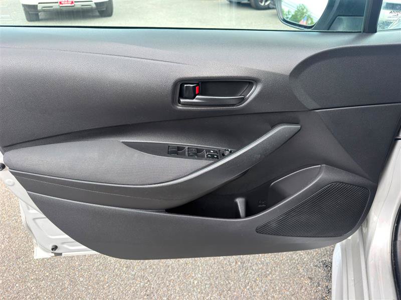 Used 2022 Toyota Corolla LE FWD image 10