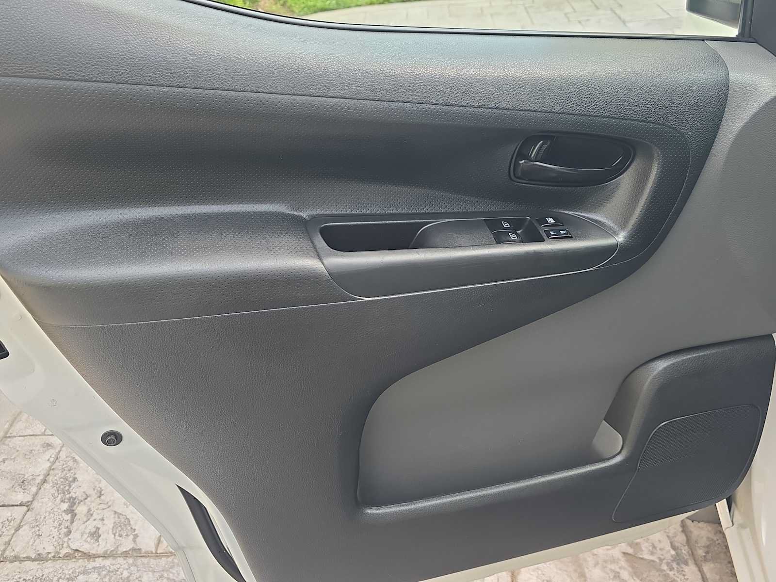 Used 2019 Nissan NV200 SV FWD image 9