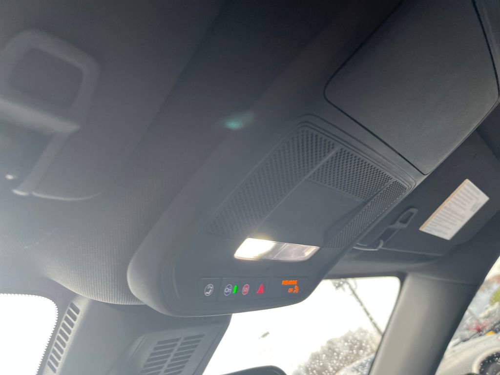 Used 2025 Chevrolet Equinox LT image 17