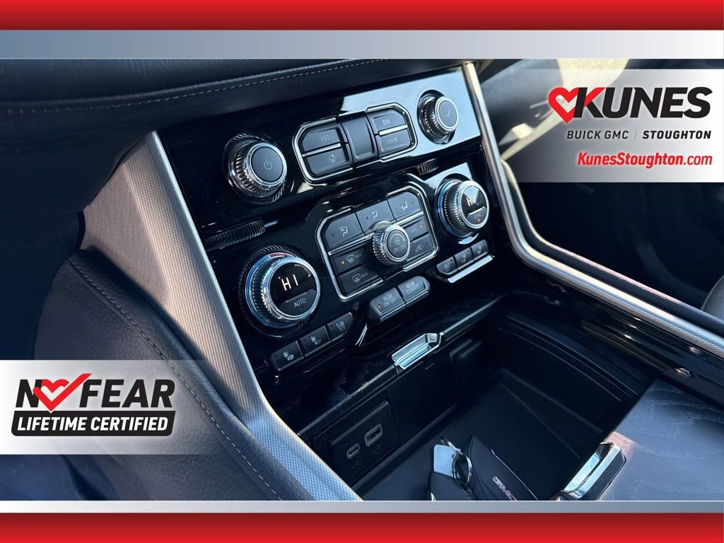 Used 2023 GMC Yukon XL Denali image 23