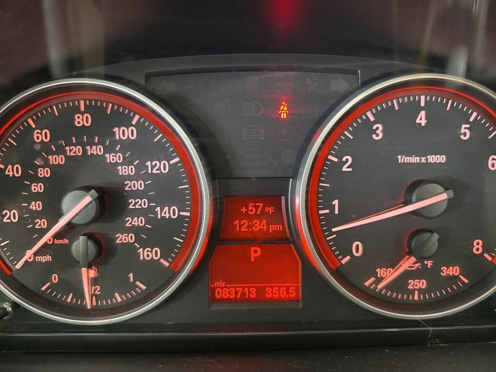 Used 2011 BMW 328i Convertible image 13