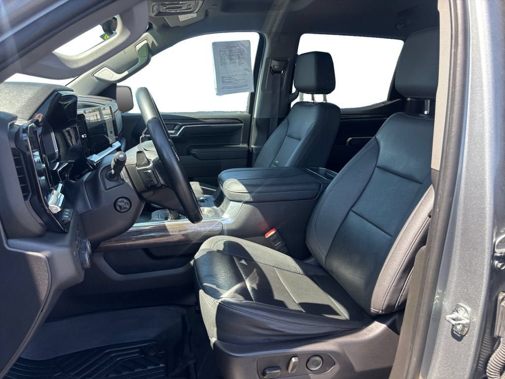 Certified 2023 Chevrolet Silverado 1500 LTZ w/ Technology Package AWD/4WD image 10