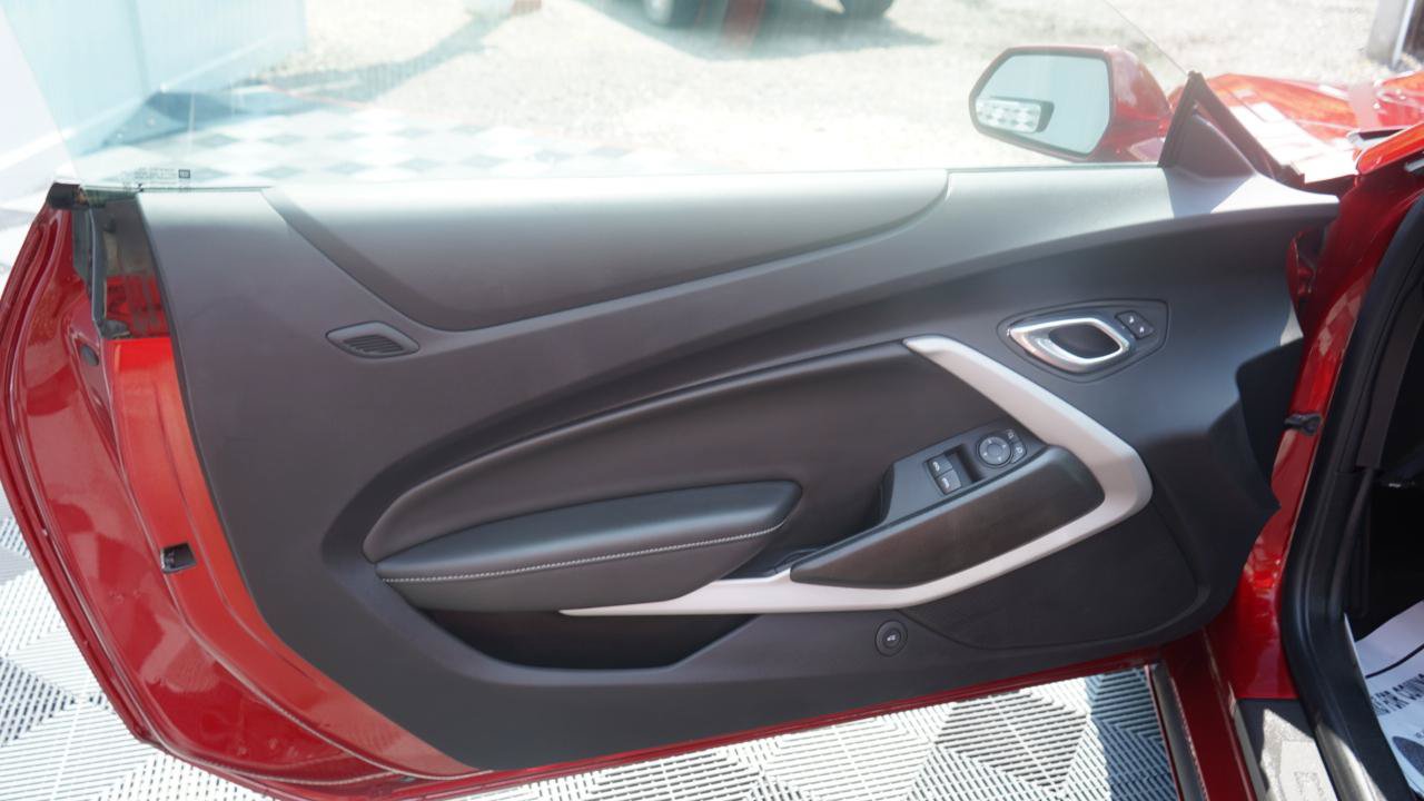 Used 2022 Chevrolet Camaro SS RWD image 39