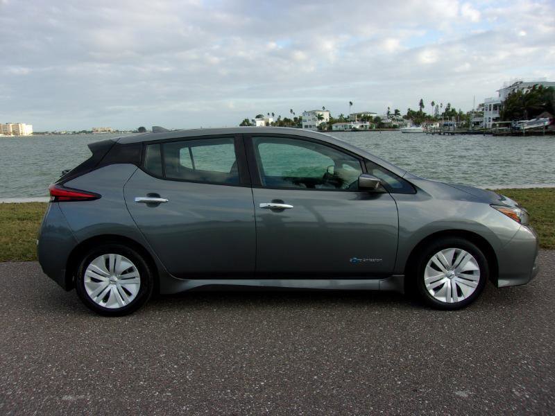 Used 2018 Nissan Leaf S w/ S Charge Package FWD image 17
