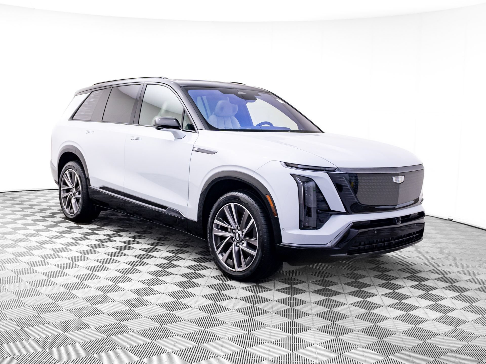 New 2026 Cadillac Vistiq Sport w/ LPO, Floor Liner Package AWD/4WD image 6
