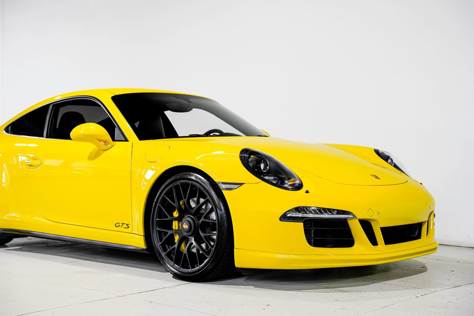 Used 2015 Porsche 911 Carrera GTS RWD image 41