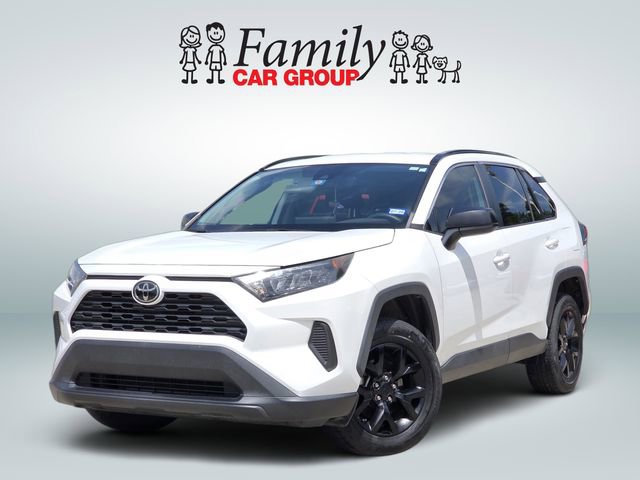 Used 2021 Toyota RAV4 LE FWD image 1