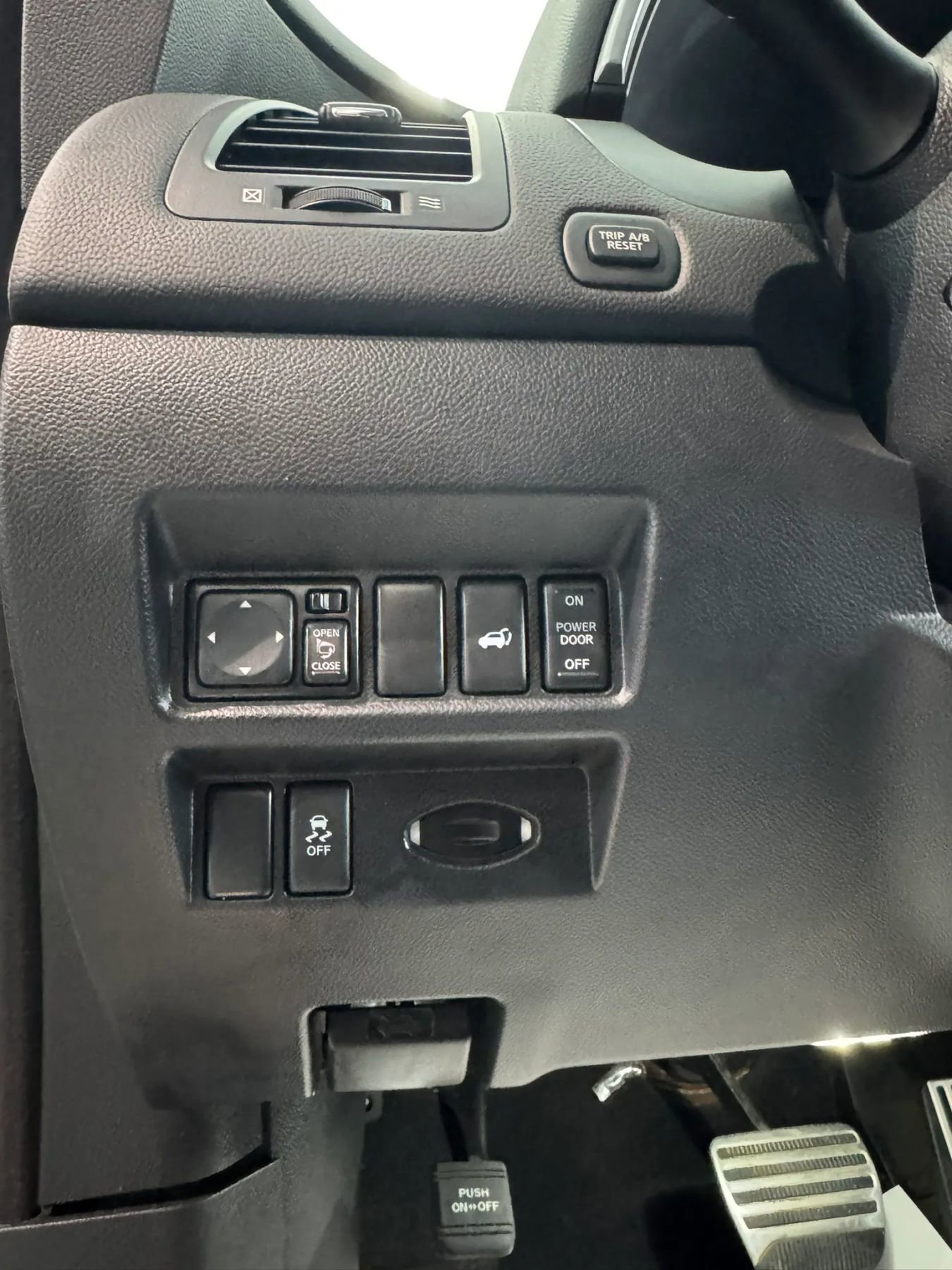 Used 2013 INFINITI FX37 Limited Edition AWD/4WD image 23