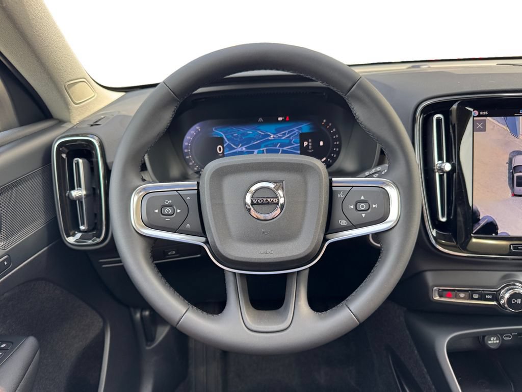 New 2026 Volvo XC40 B5 Plus w/ Protection Package Premier AWD/4WD image 15