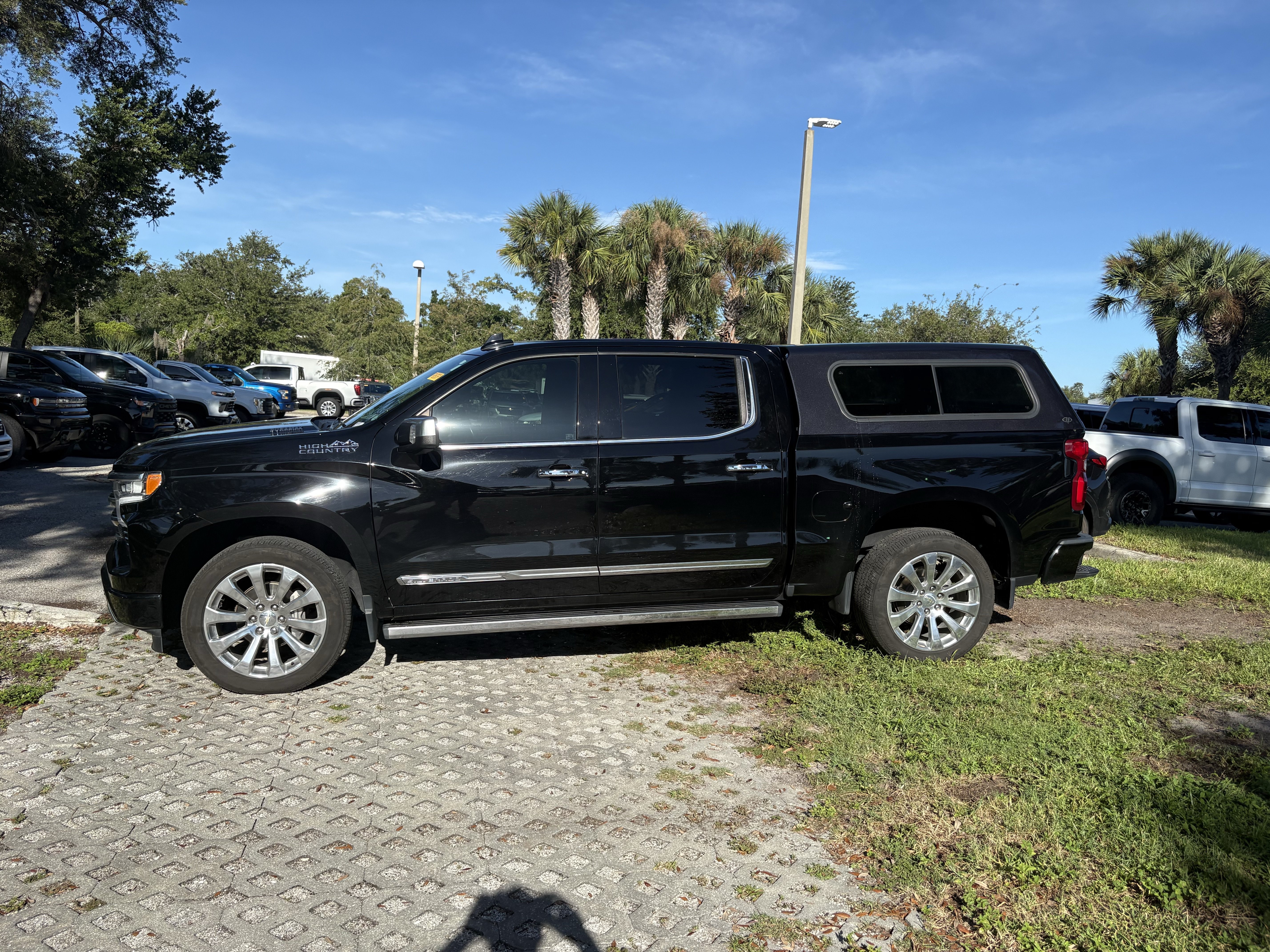 Certified 2024 Chevrolet Silverado 1500 High Country AWD/4WD image 4