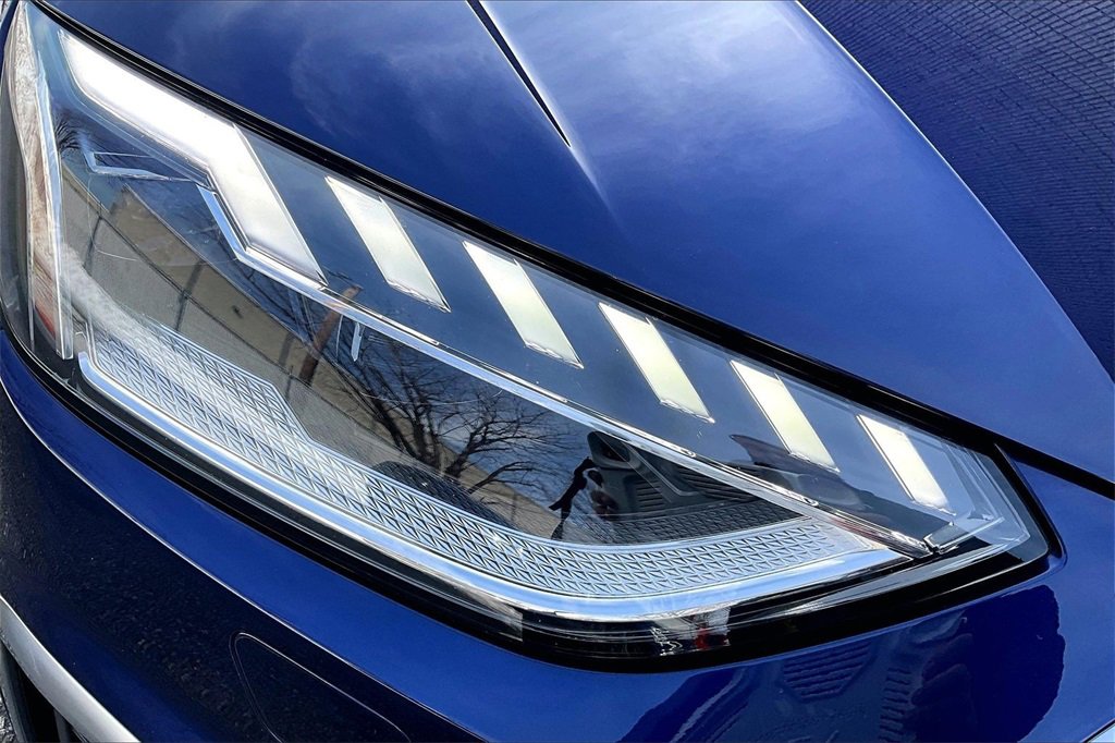 Used 2021 Audi S4 Prestige w/ Prestige Package image 32