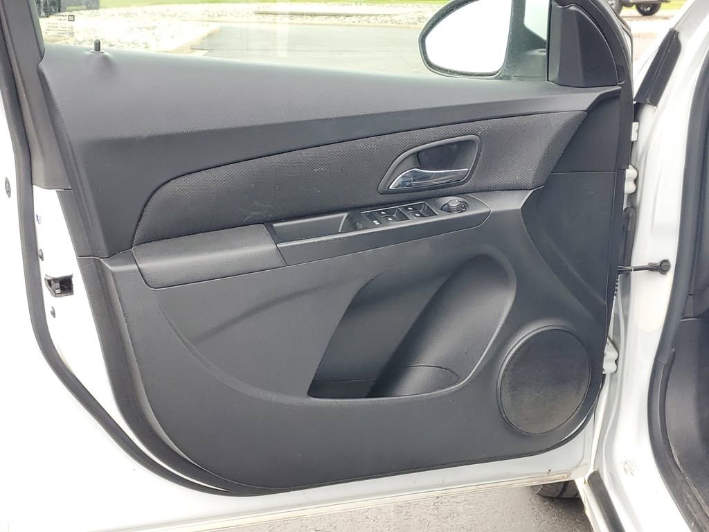 Used 2013 Chevrolet Cruze LT FWD image 19