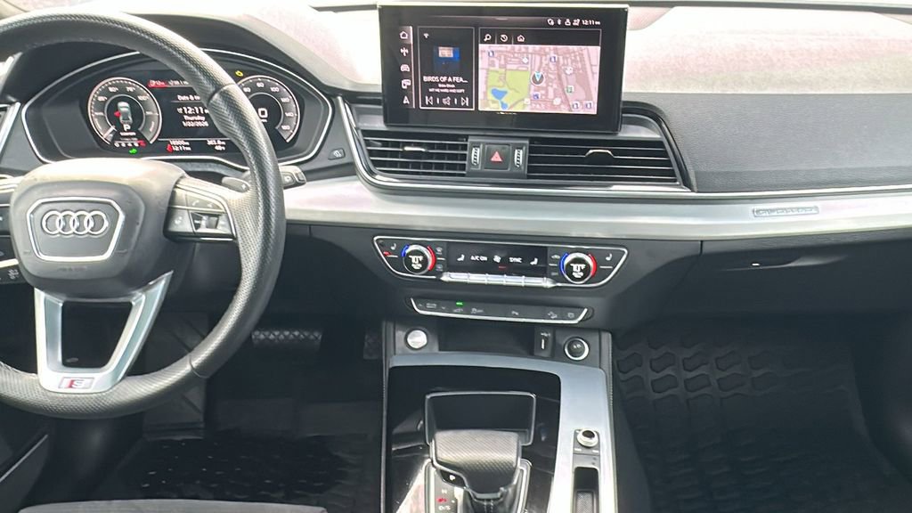 Used 2024 Audi Q5 e Premium Plus image 11