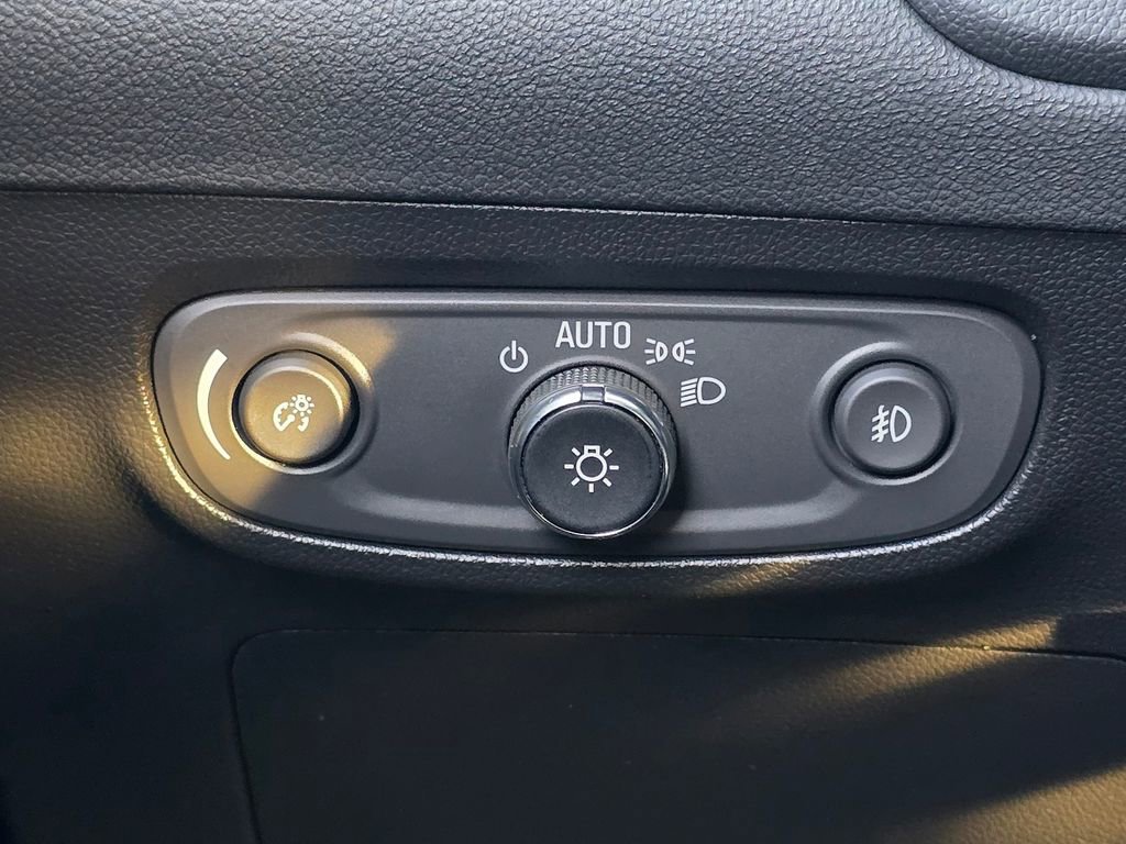 Certified 2023 Buick Encore GX Select w/ Sport Touring Package image 19