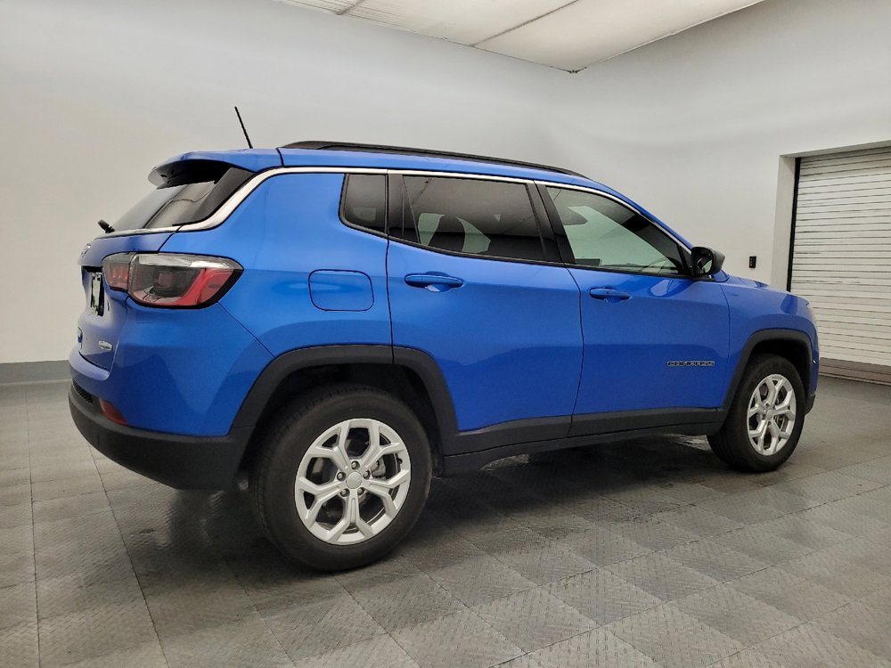 Used 2024 Jeep Compass Latitude image 10