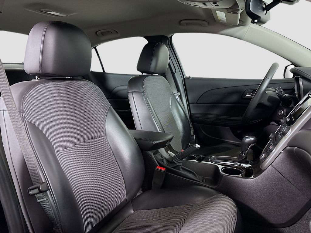 Used 2015 Chevrolet Malibu LT w/ Power Convenience Package FWD image 27