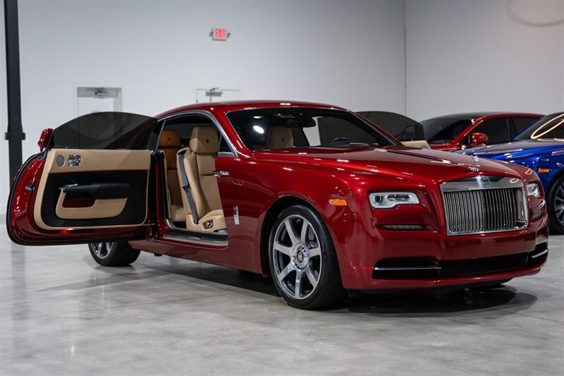 Used 2019 Rolls-Royce Wraith RWD image 16