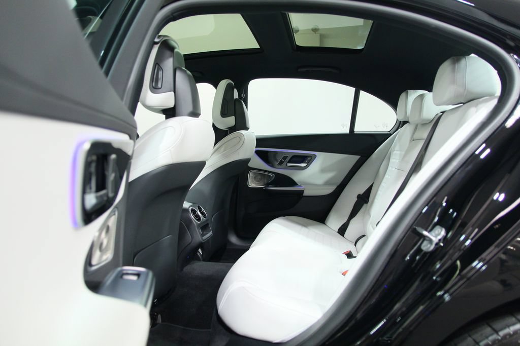 Used 2024 Mercedes-Benz C 300 4MATIC Sedan image 30