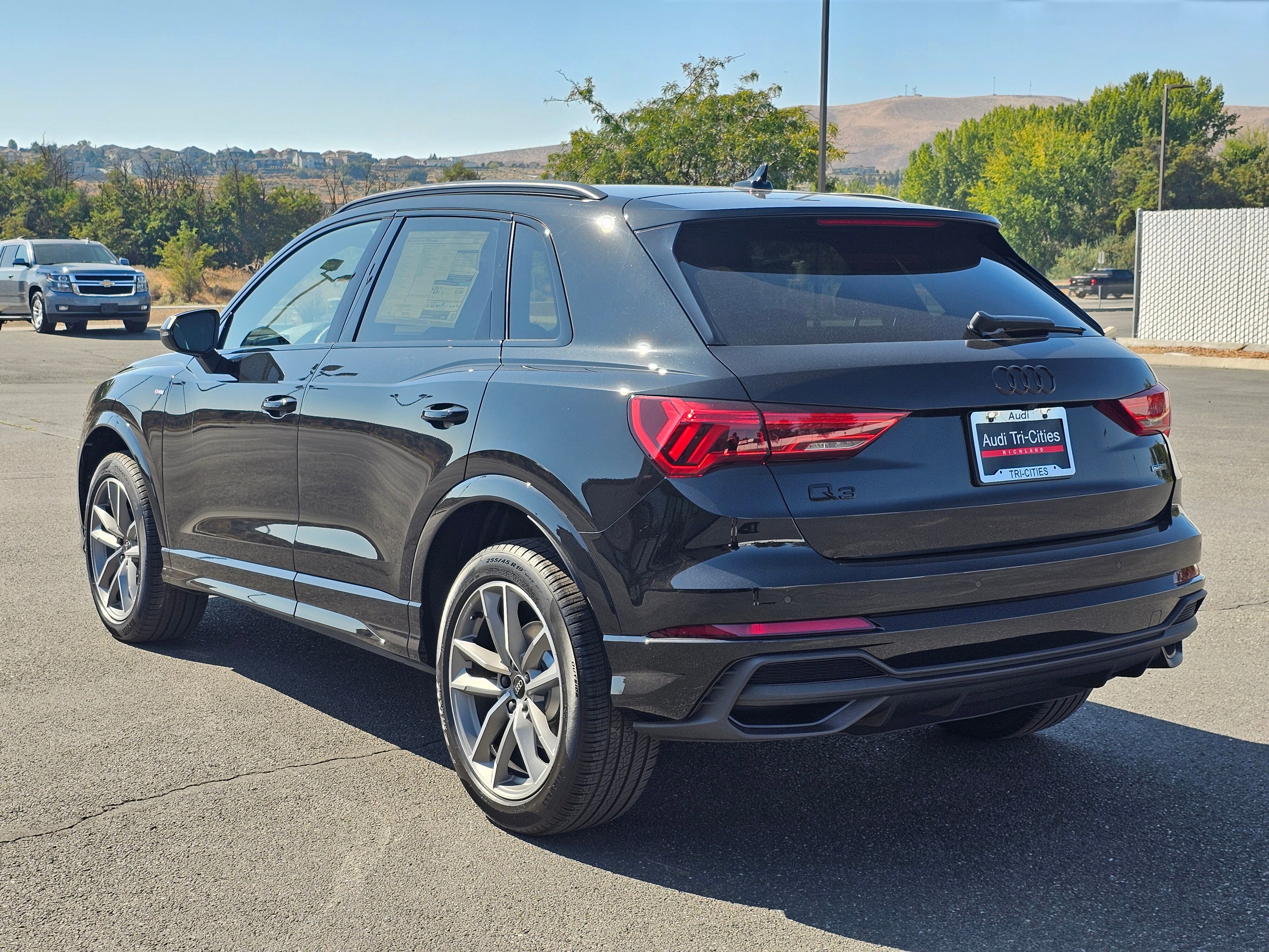 New 2025 Audi Q3 2.0T Premium image 4