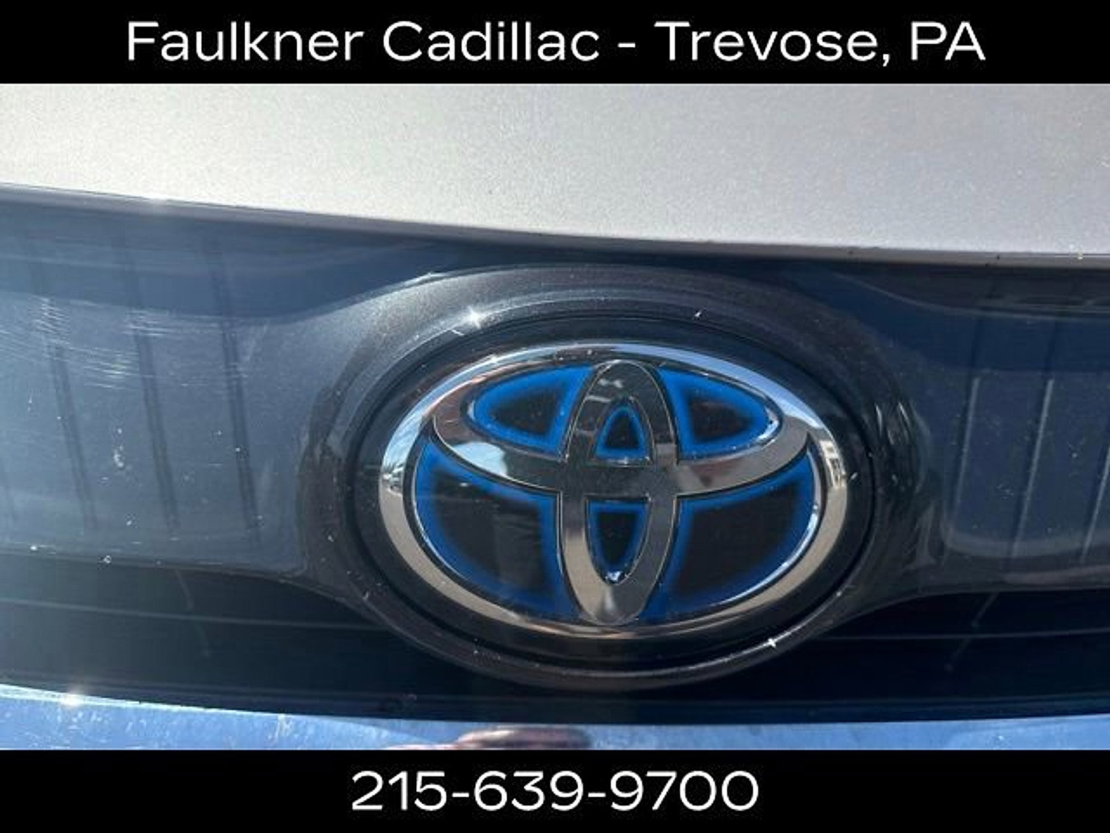 Used 2024 Toyota Venza XLE AWD/4WD image 7