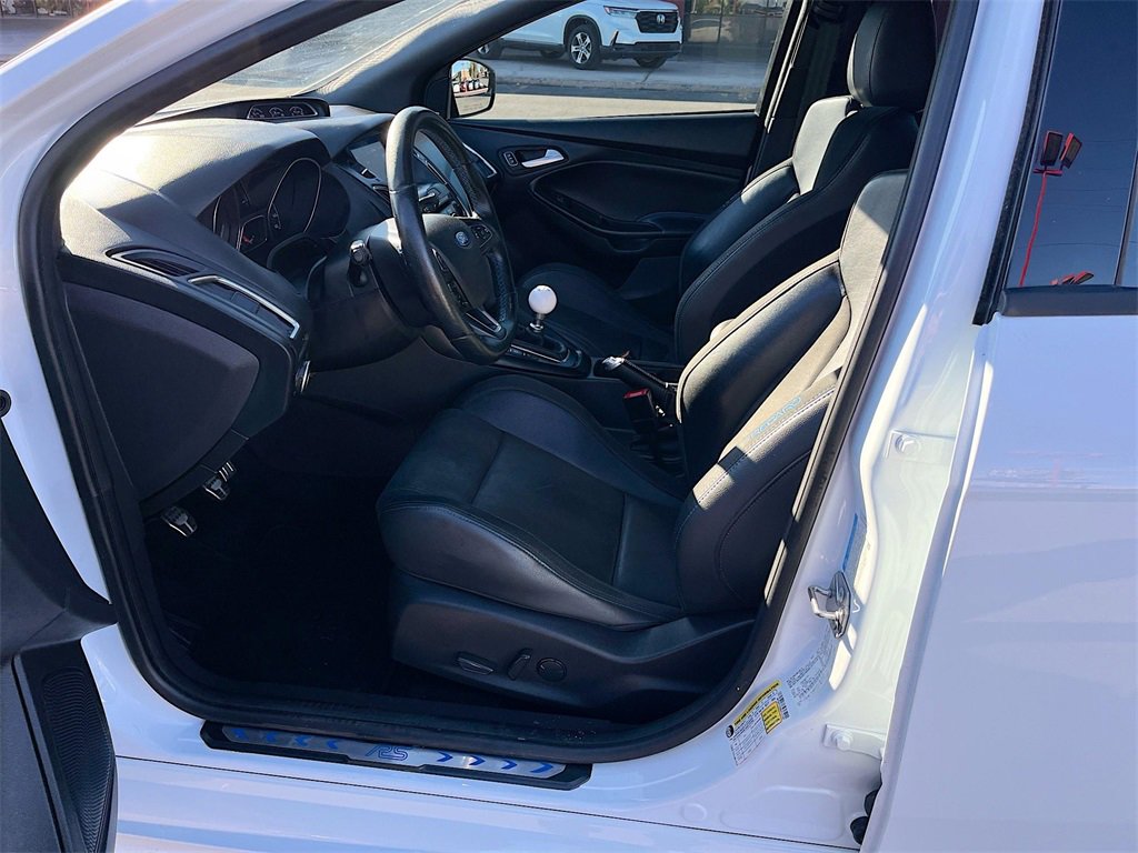 Used 2017 Ford Focus RS image 22