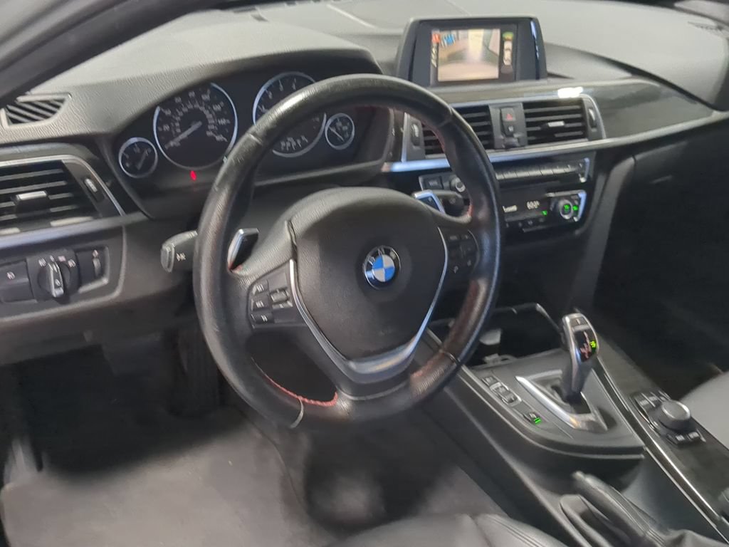Used 2016 BMW 328i xDrive Sedan AWD/4WD image 12