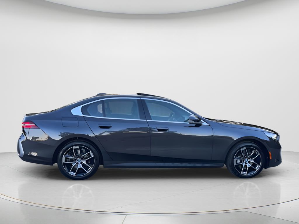 New 2026 BMW 530i w/ Premium Package image 9