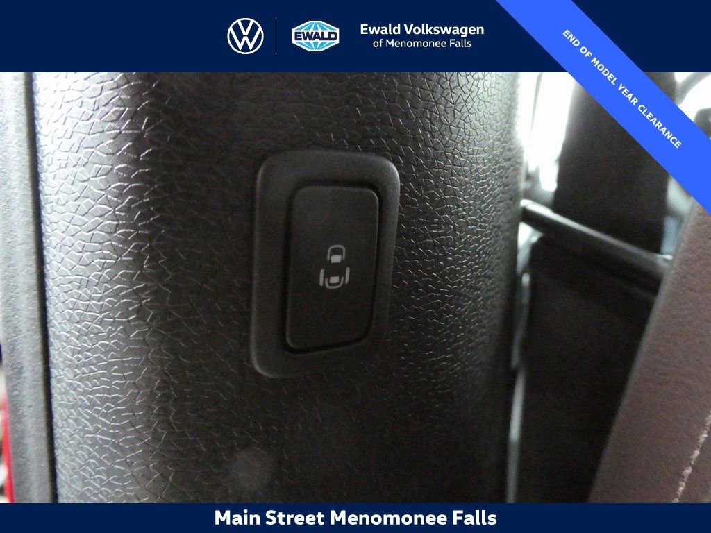 New 2025 Volkswagen ID. Buzz Pro S Plus AWD/4WD image 37